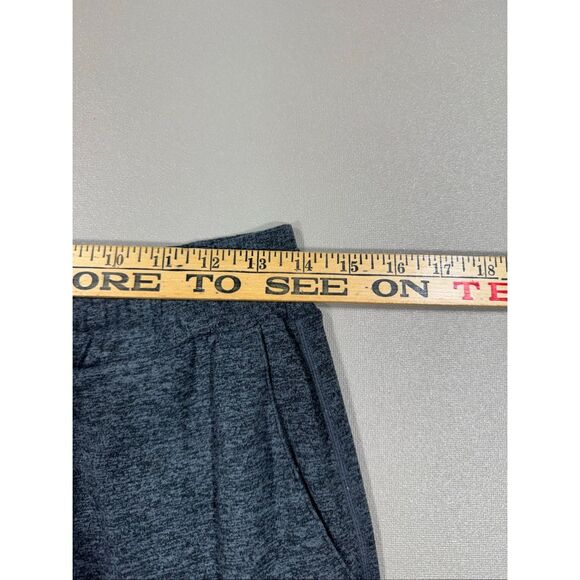 Vuori Crop Joggers *size tag missing - Picture 5 of 8